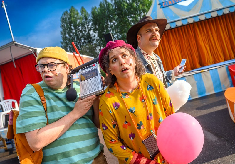 Lasse Maja och polismästare Randolf jobbar för att lösa mysteriet